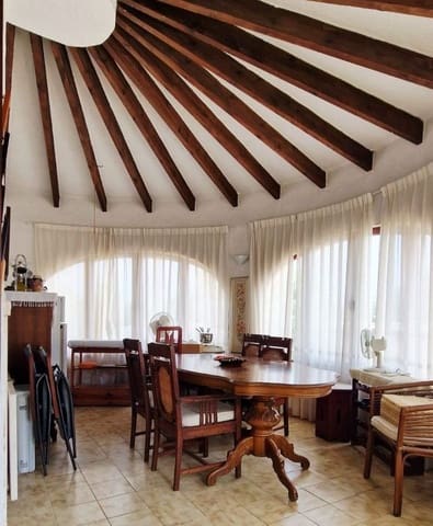 Chalet de 4 habitaciones en Calpe / Calp en venta con piscina garaje - 750.000 € (Ref: 10145751)