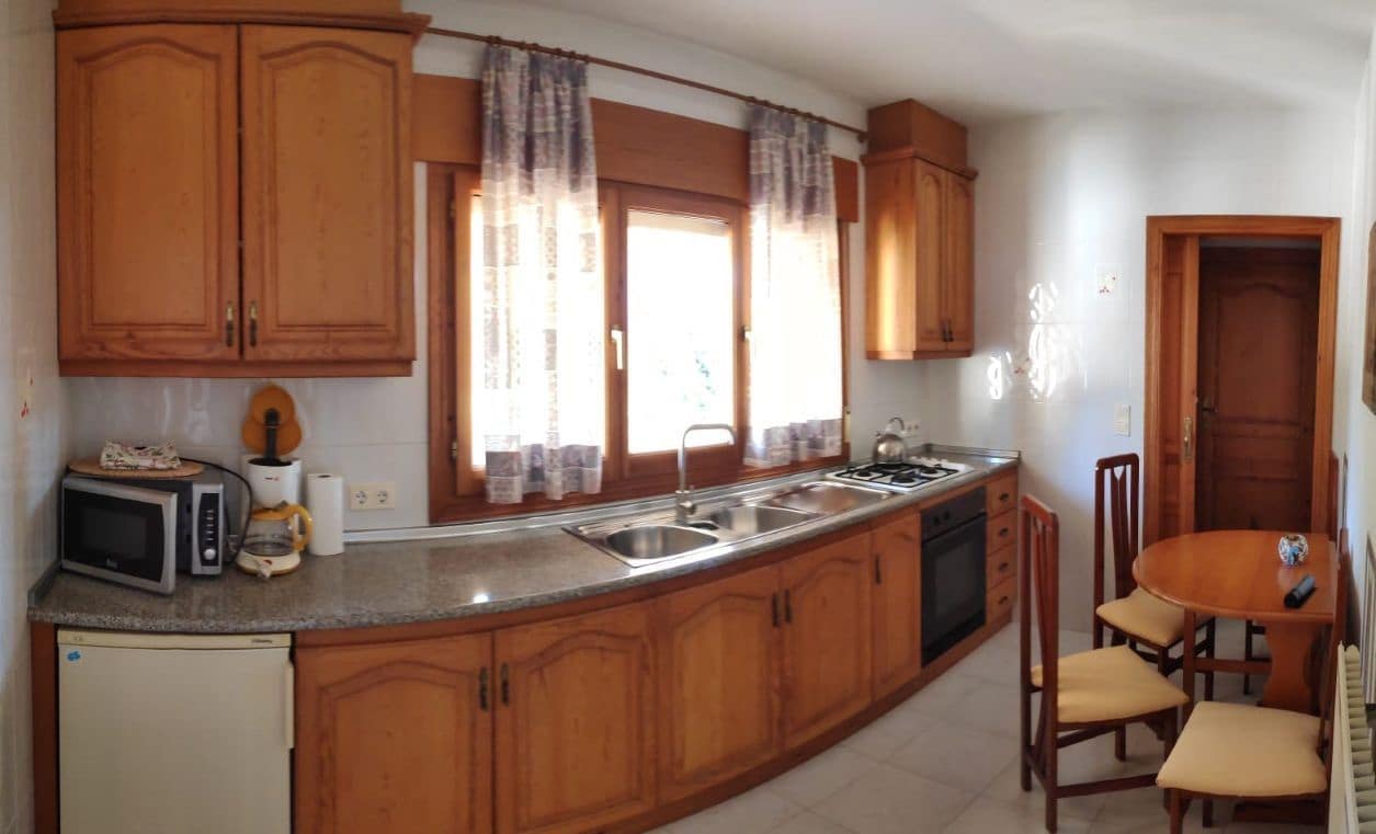 4 bedroom Villa for sale in Calpe / Calp with pool garage - € 750,000 (Ref: 10145751)