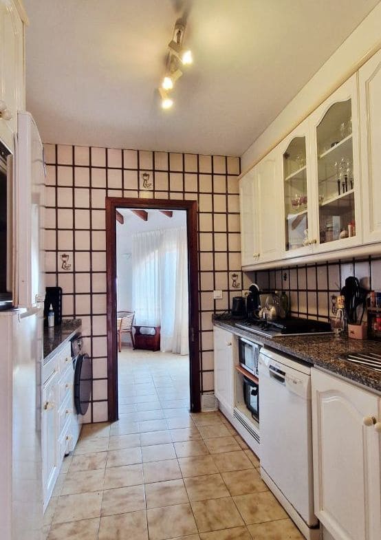 4 bedroom Villa for sale in Calpe / Calp with pool garage - € 750,000 (Ref: 10145751)