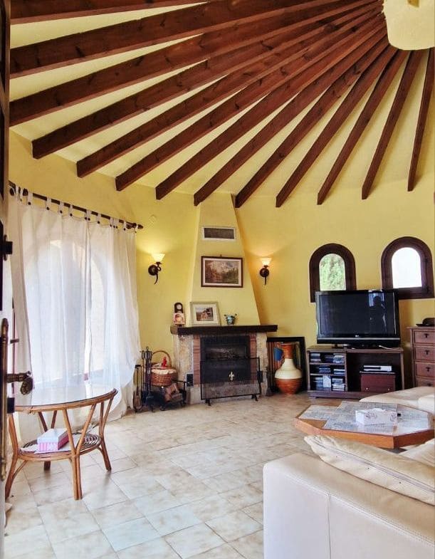 4 bedroom Villa for sale in Calpe / Calp with pool garage - € 750,000 (Ref: 10145751)