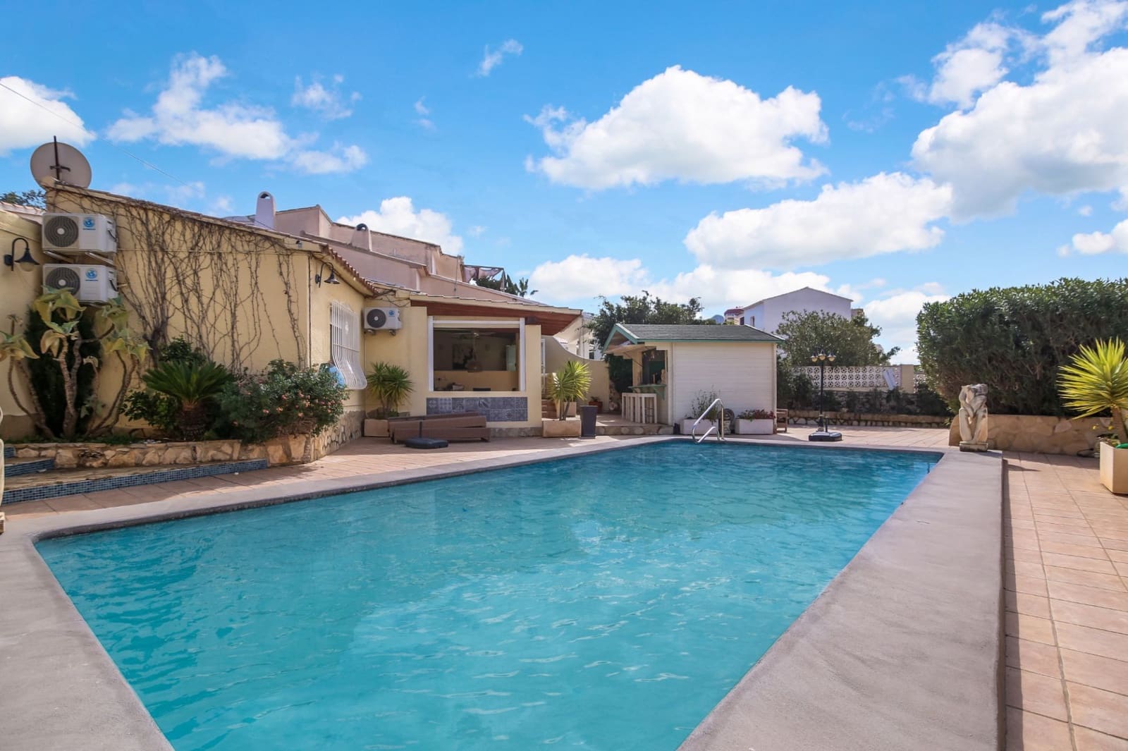 3 soverom Villa til salgs i Calpe / Calp med svømmebasseng garasje - € 560 000 (Ref: 9793247)