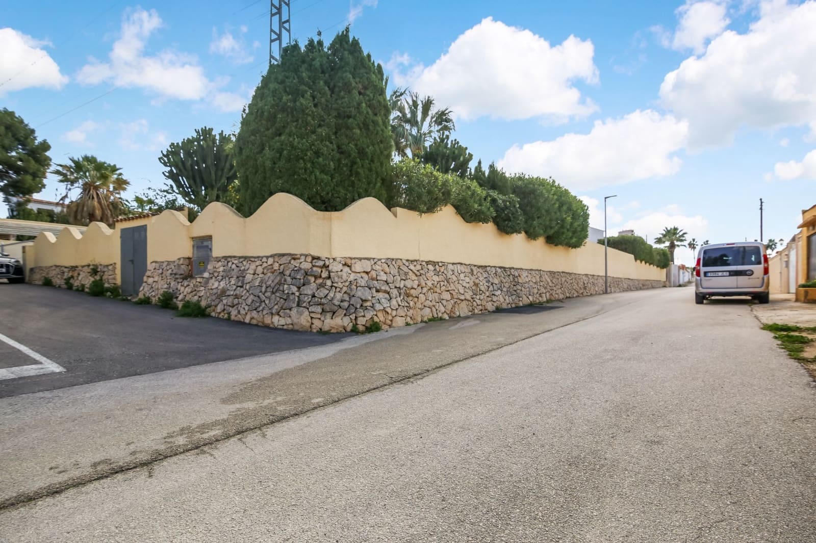 3 soverom Villa til salgs i Calpe / Calp med svømmebasseng garasje - € 560 000 (Ref: 9793247)