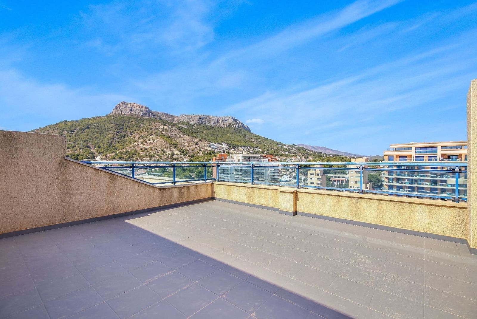 4 quarto Apartamento para venda em Calpe / Calp com piscina garagem - 950 000 € (Ref: 9793249)