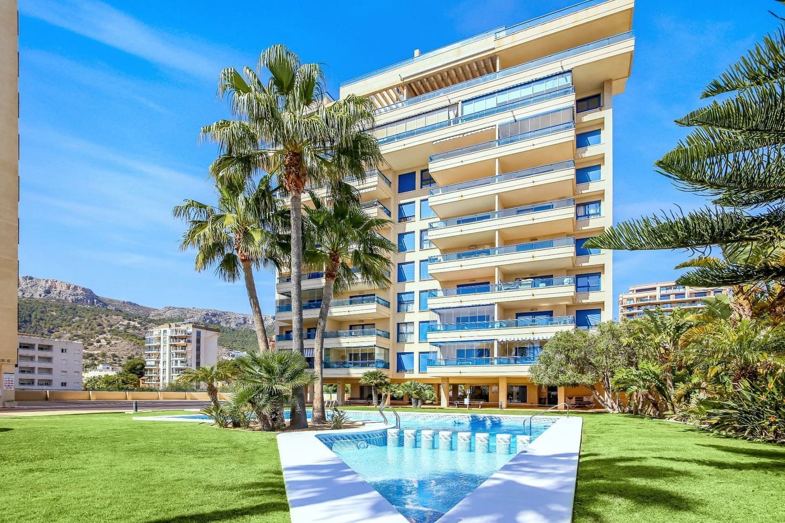 4 quarto Apartamento para venda em Calpe / Calp com piscina garagem - 950 000 € (Ref: 9793249)