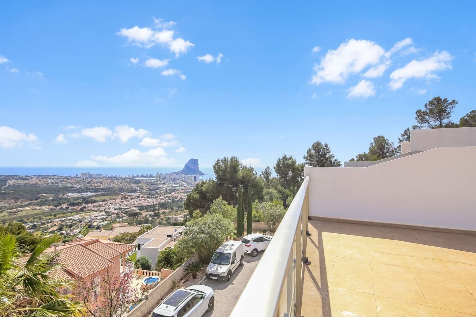 3 makuuhuone Paritalo myytävänä paikassa Calpe / Calp mukana uima-altaan 
autotalli - 568 500 € (Ref: 9806107)