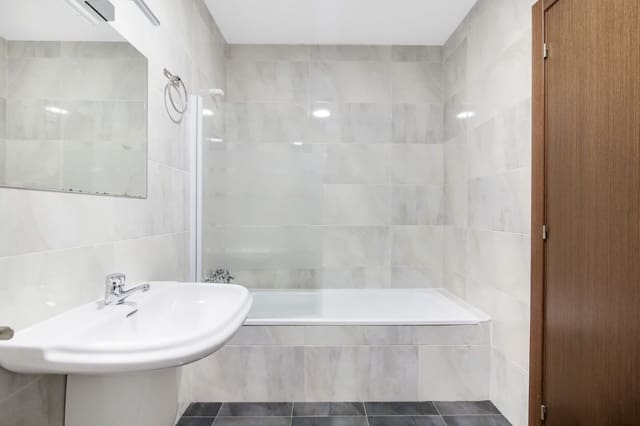 3 slaapkamer Halfvrijstaande villa te koop in Calpe / Calp met zwembad garage - € 568.500 (Ref: 9806107)