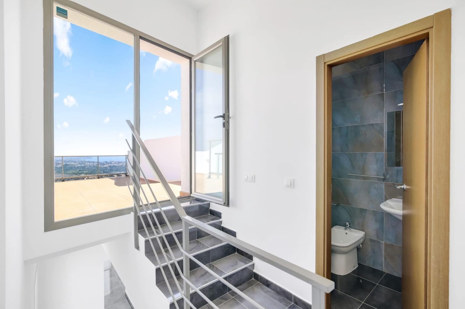 3 makuuhuone Paritalo myytävänä paikassa Calpe / Calp mukana uima-altaan 
autotalli - 568 500 € (Ref: 9806107)