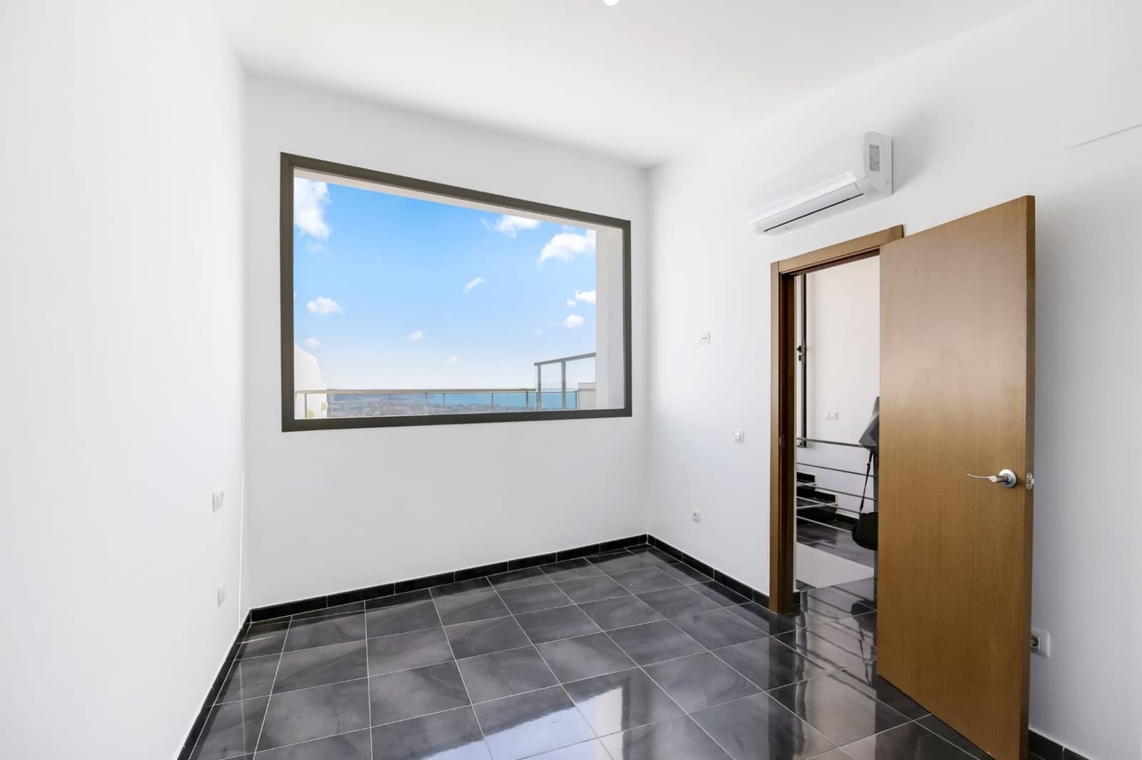 3 makuuhuone Paritalo myytävänä paikassa Calpe / Calp mukana uima-altaan 
autotalli - 568 500 € (Ref: 9806107)