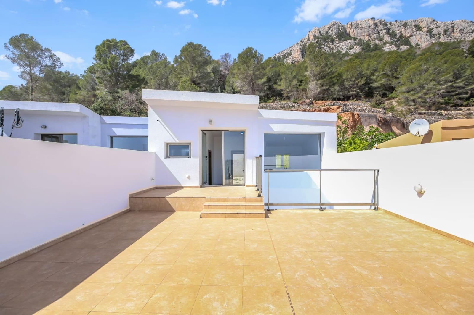 3 makuuhuone Paritalo myytävänä paikassa Calpe / Calp mukana uima-altaan 
autotalli - 568 500 € (Ref: 9806107)