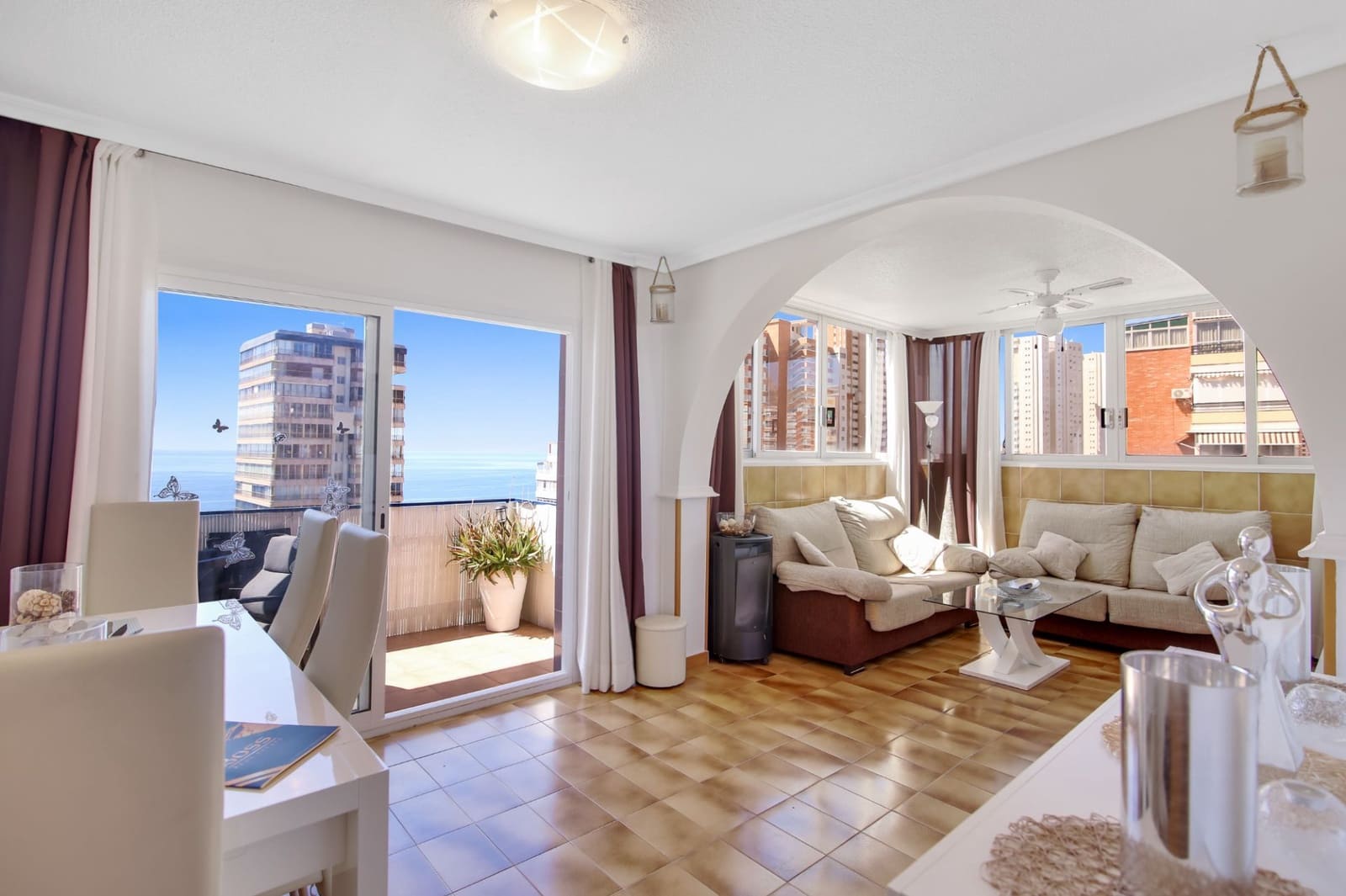 4 bedroom Apartment for sale in Benidorm with pool garage - € 420,000 (Ref: 9807662)