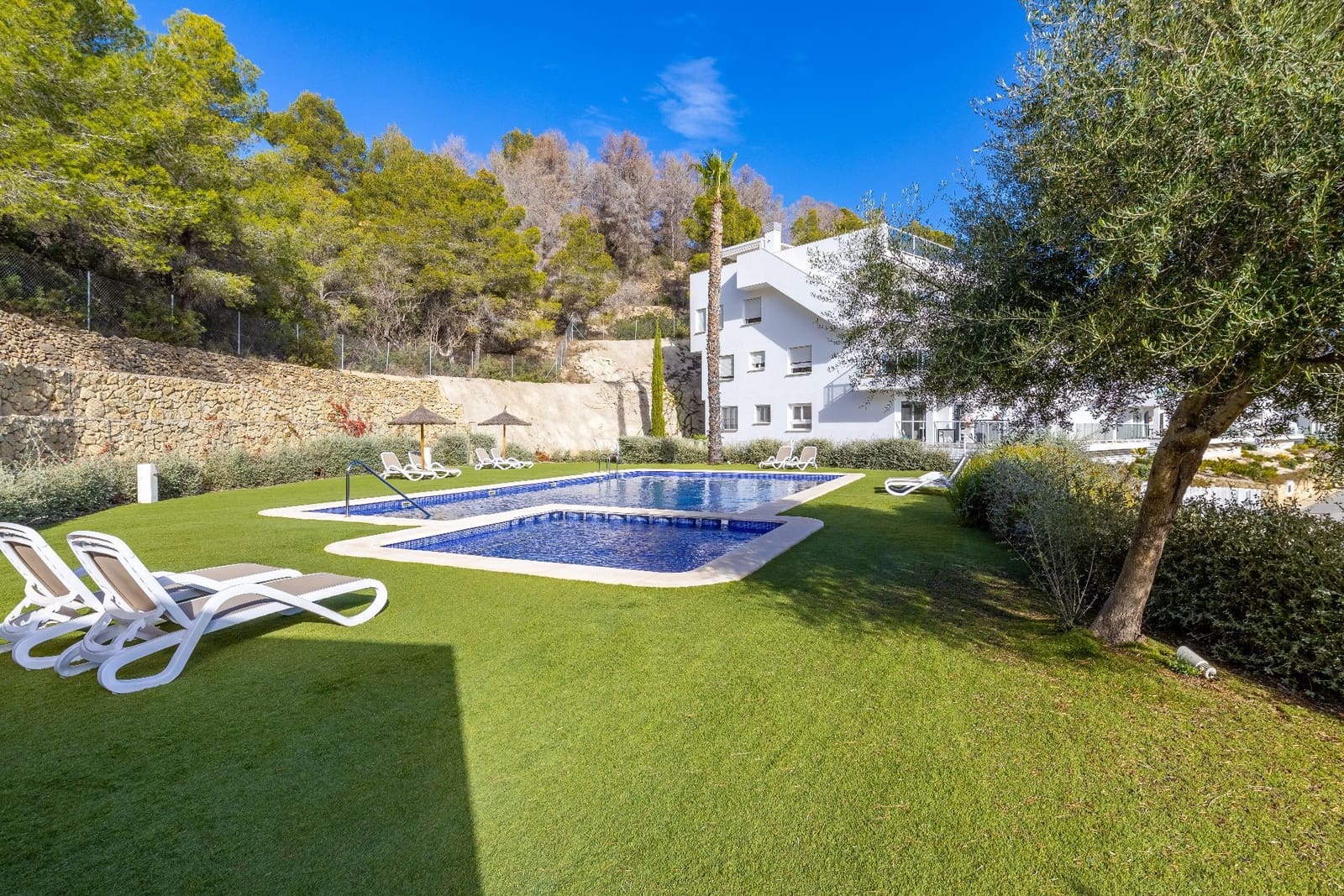 2 soveværelse Lejlighed til salg i Calpe / Calp med swimmingpool garage - € 390.000 (Ref: 9849002)