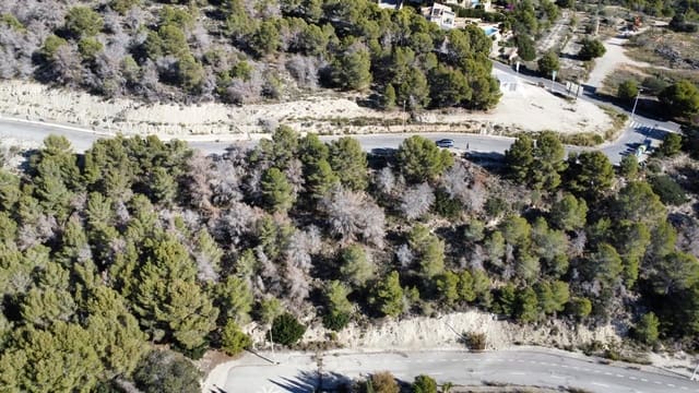 Grunde uden byggetilladelser til salg i Calpe / Calp - € 220.000 (Ref: 9849004)