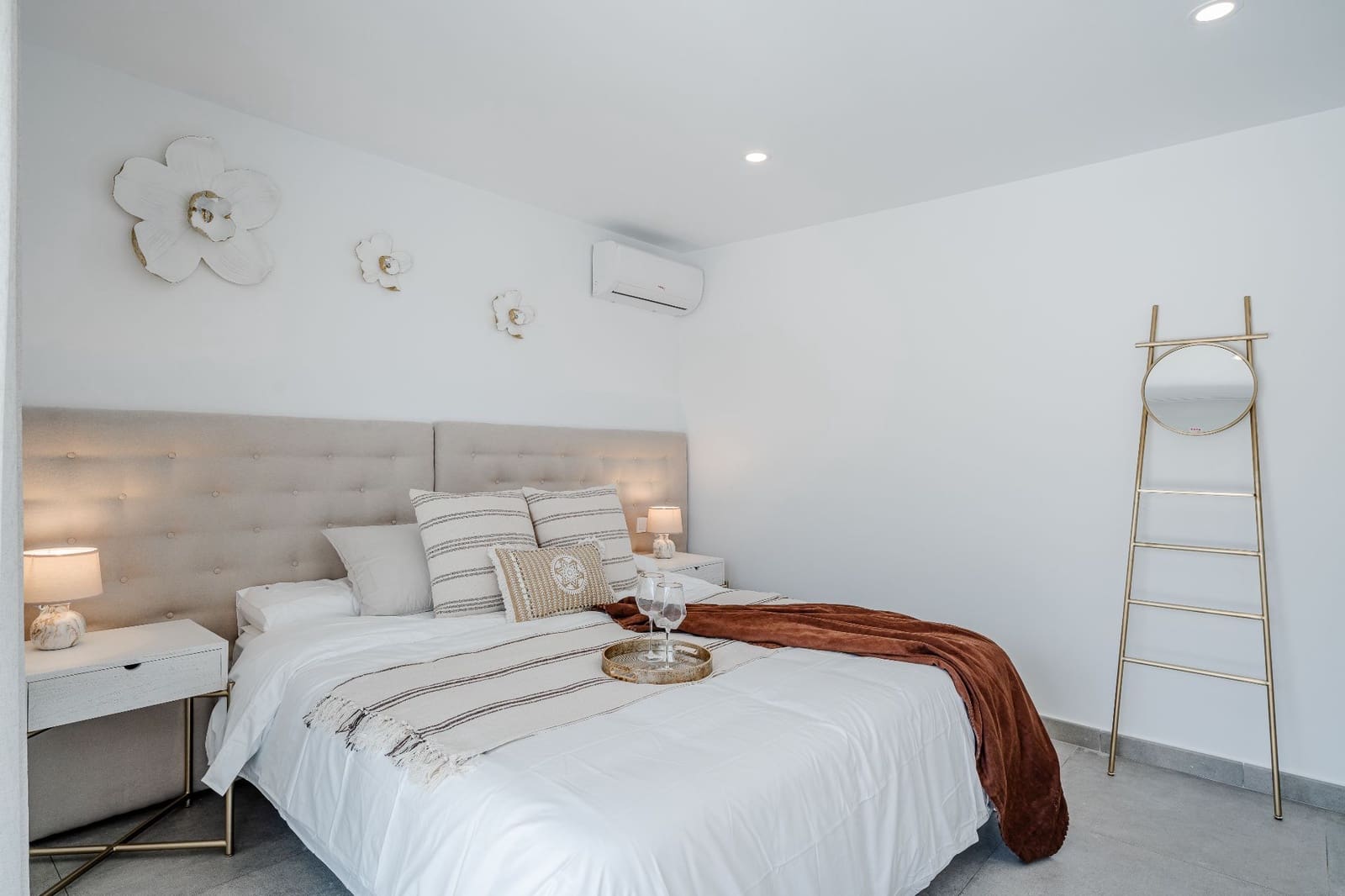 4 chambre Villa/Maison à vendre à Calpe / Calp avec piscine garage - 1 099 000 € (Ref: 9864040)