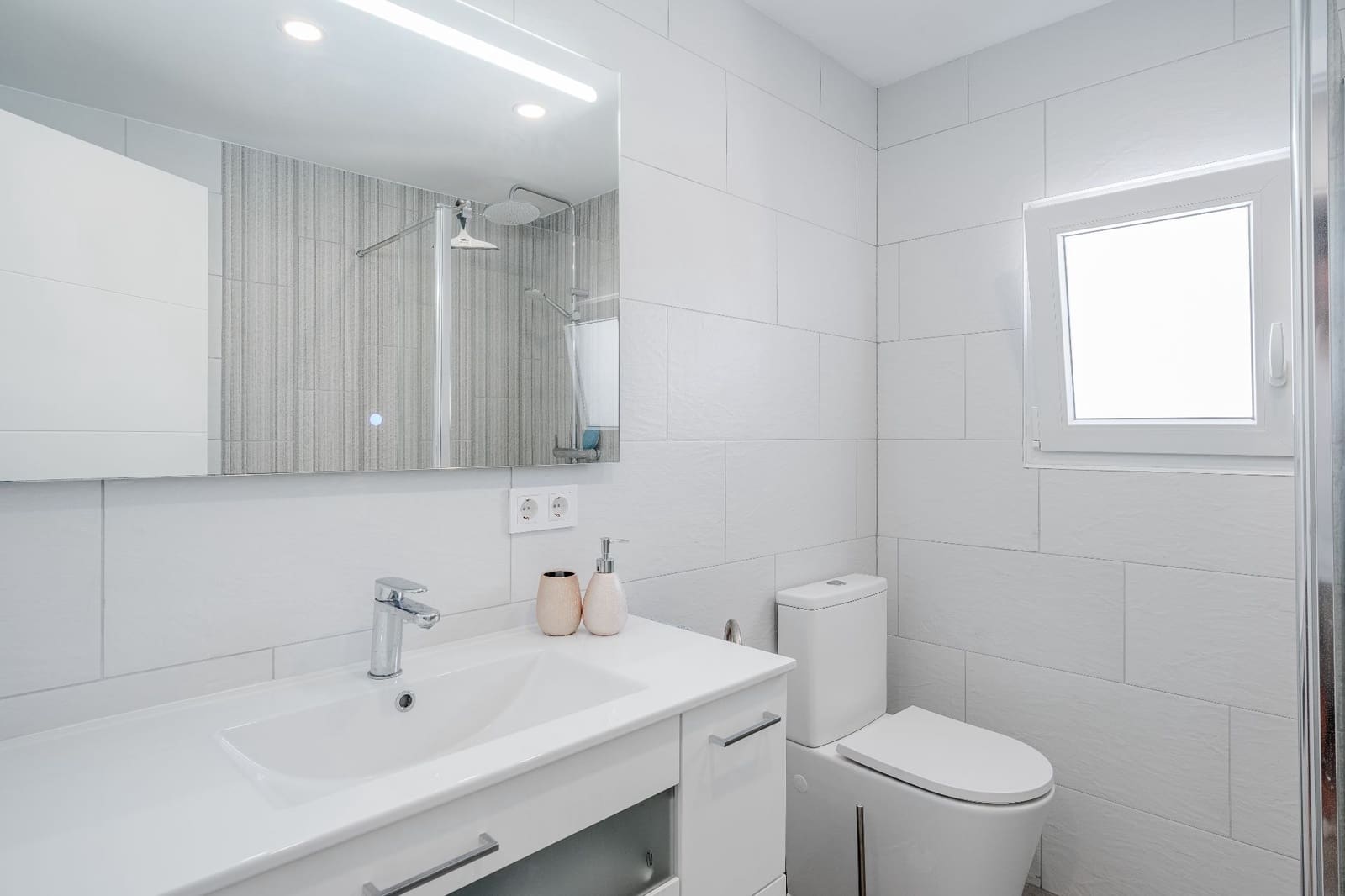 4 chambre Villa/Maison à vendre à Calpe / Calp avec piscine garage - 1 099 000 € (Ref: 9864040)