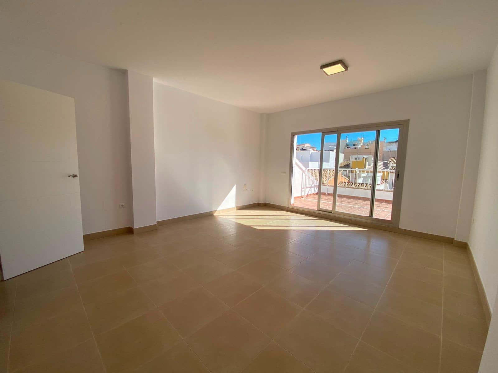 2 bedroom Apartment for sale in Calpe / Calp with garage - € 250,000 (Ref: 9895764)