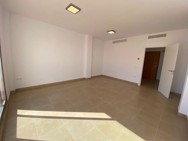 2 bedroom Apartment for sale in Calpe / Calp with garage - € 250,000 (Ref: 9895764)