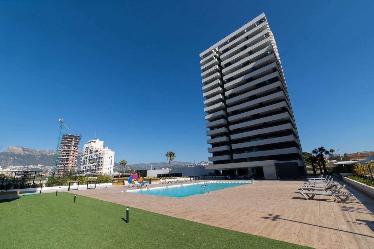 2 makuuhuone Huoneisto myytävänä paikassa Calpe / Calp mukana uima-altaan 
autotalli - 430 000 € (Ref: 9910029)