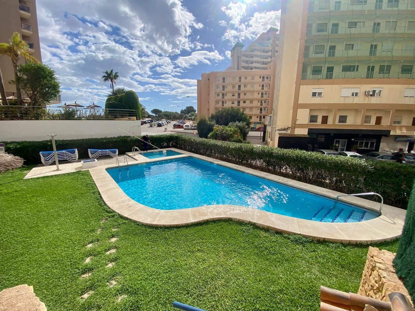 2 makuuhuone Huoneisto myytävänä paikassa Calpe / Calp mukana uima-altaan - 315 000 € (Ref: 9915217)