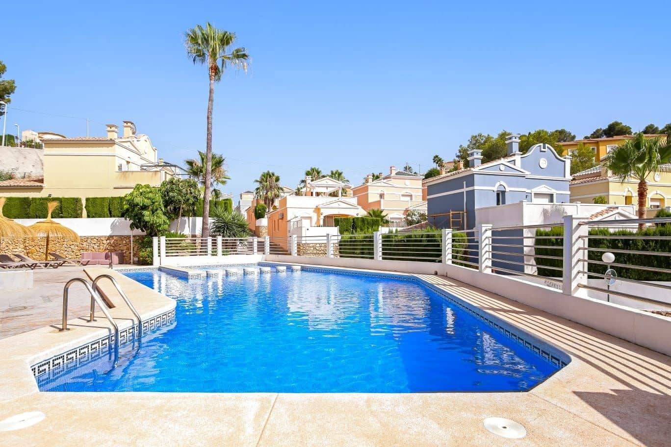 2 camera da letto Villetta Bifamiliare in vendita in Calpe / Calp con piscina garage - 285.000 € (Rif: 9990212)