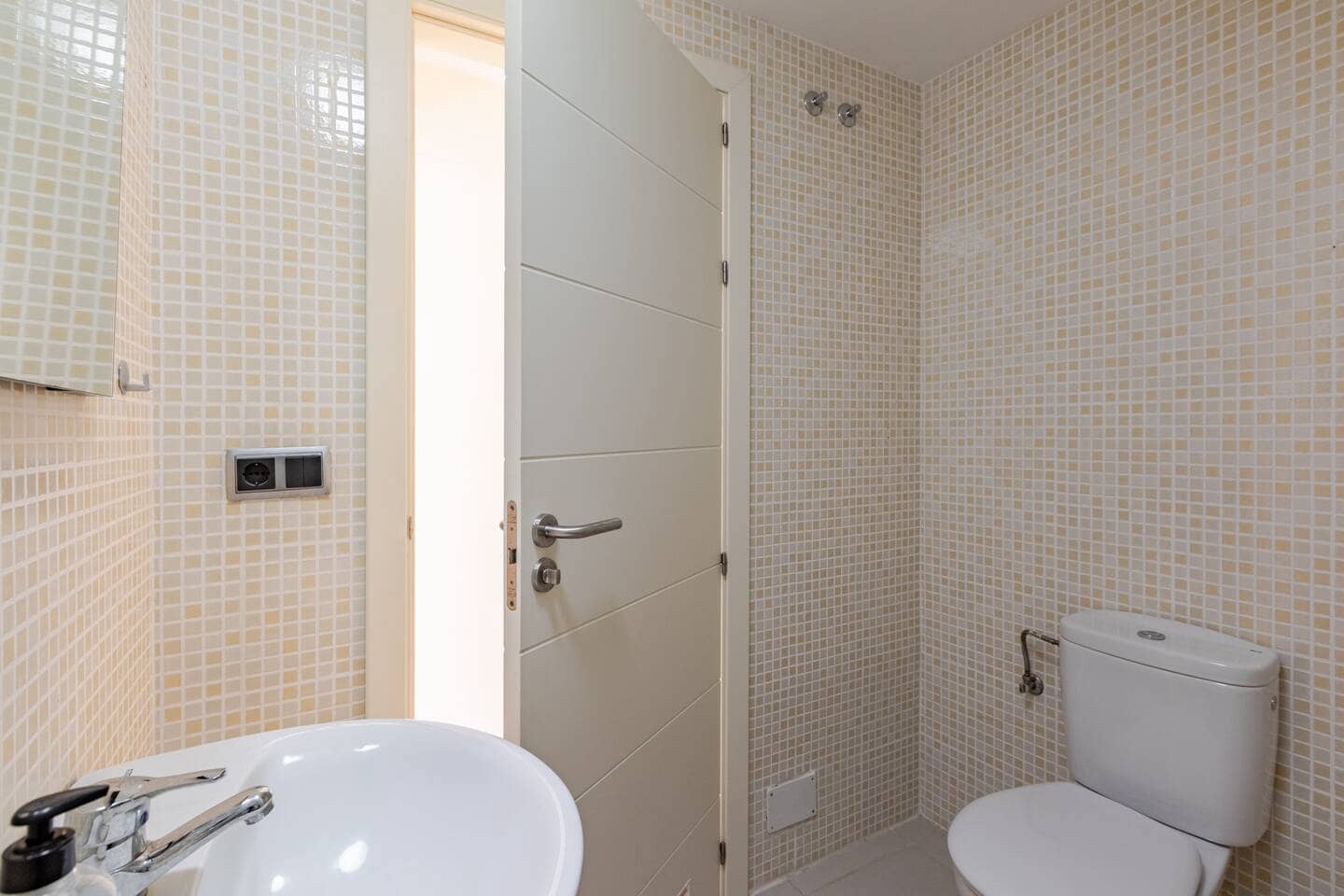 3 bedroom Terraced Villa for sale in Agaete with pool - € 480,000 (Ref: 10006114)