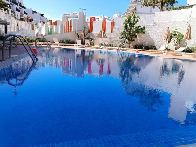 2 slaapkamer Appartement te koop in San Bartolomé de Tirajana met zwembad garage - € 330.000 (Ref: 10023265)