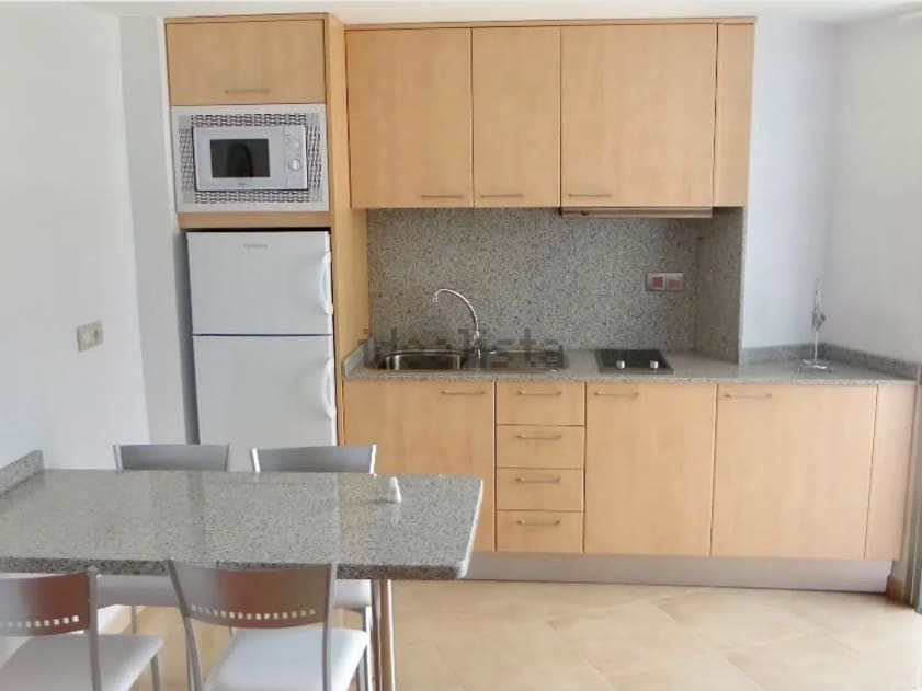 2 slaapkamer Appartement te koop in San Bartolome de Tirajana met zwembad garage - € 330.000 (Ref: 10023265)