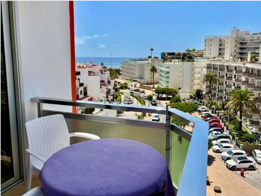 2 slaapkamer Appartement te koop in San Bartolome de Tirajana met zwembad garage - € 330.000 (Ref: 10023265)