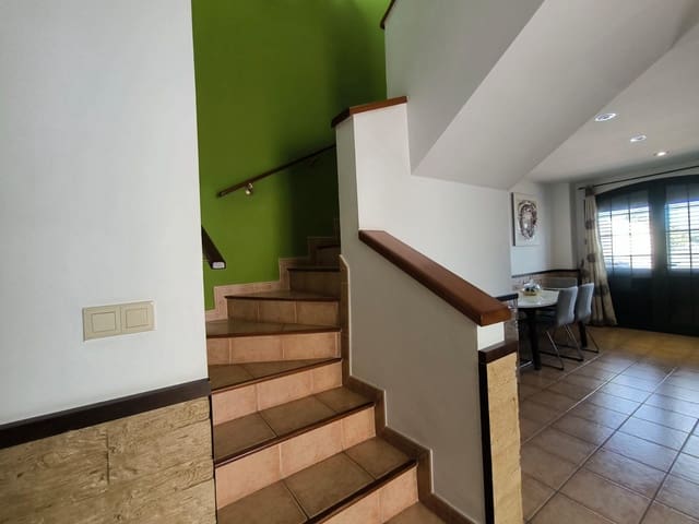 3 quarto Moradia Geminada para venda em Agaete com garagem - 370 000 € (Ref: 9840815)