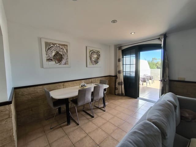 3 quarto Moradia Geminada para venda em Agaete com garagem - 370 000 € (Ref: 9840815)
