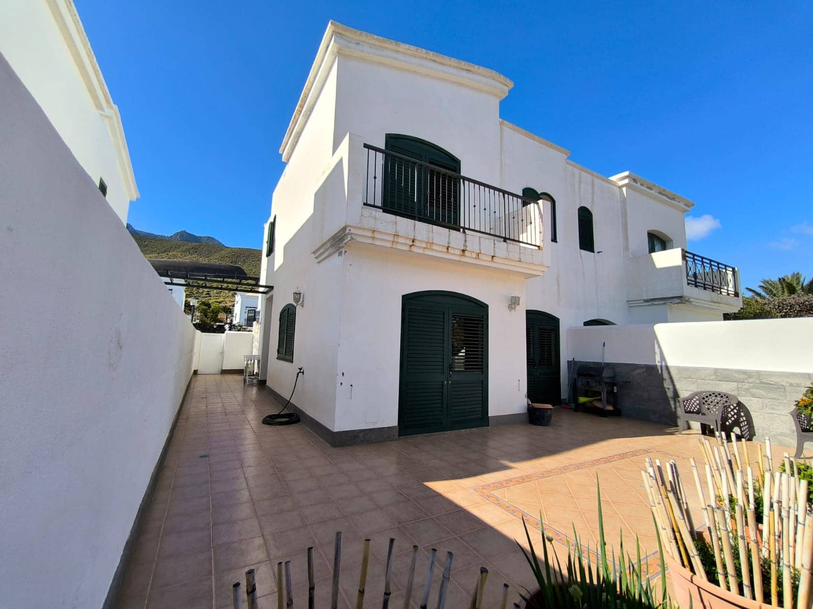 3 quarto Moradia Geminada para venda em Agaete com garagem - 370 000 € (Ref: 9840815)