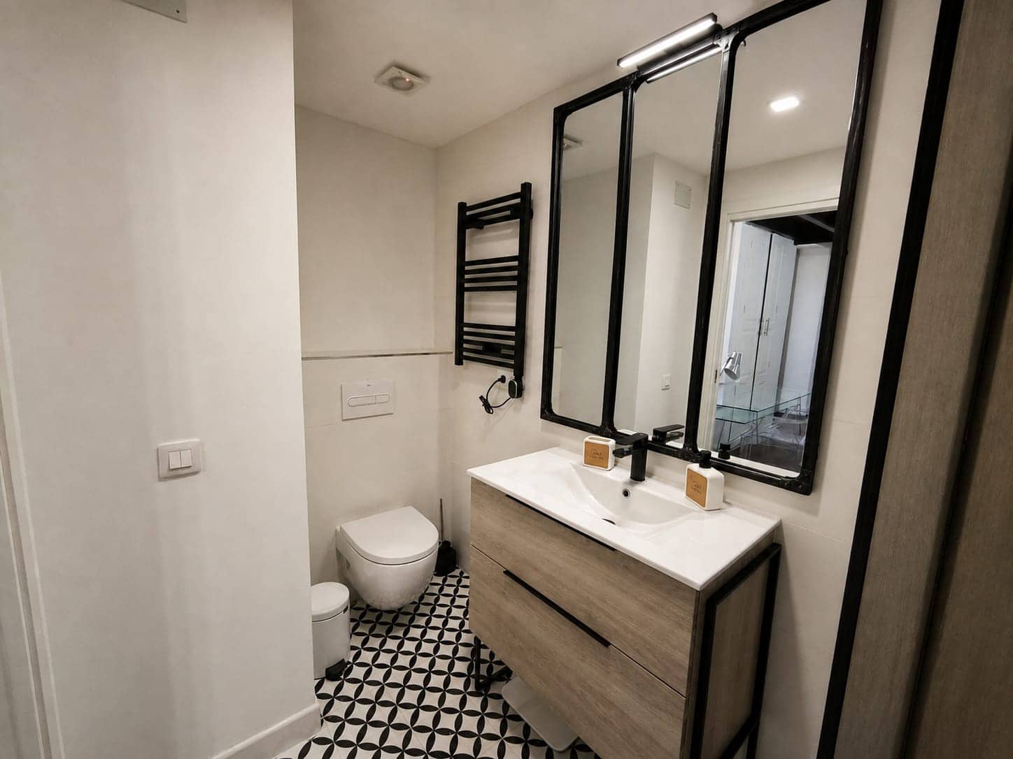 Chalet de 3 habitaciones en Las Palmas de Gran Canaria en alquiler - 3.000 € (Ref: 9840854)