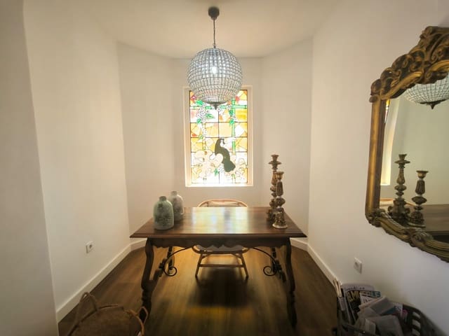 Chalet de 3 habitaciones en Las Palmas de Gran Canaria en alquiler - 3.000 € (Ref: 9840854)