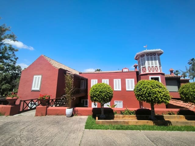 Chalet de 3 habitaciones en Las Palmas de Gran Canaria en alquiler - 3.000 € (Ref: 9840854)