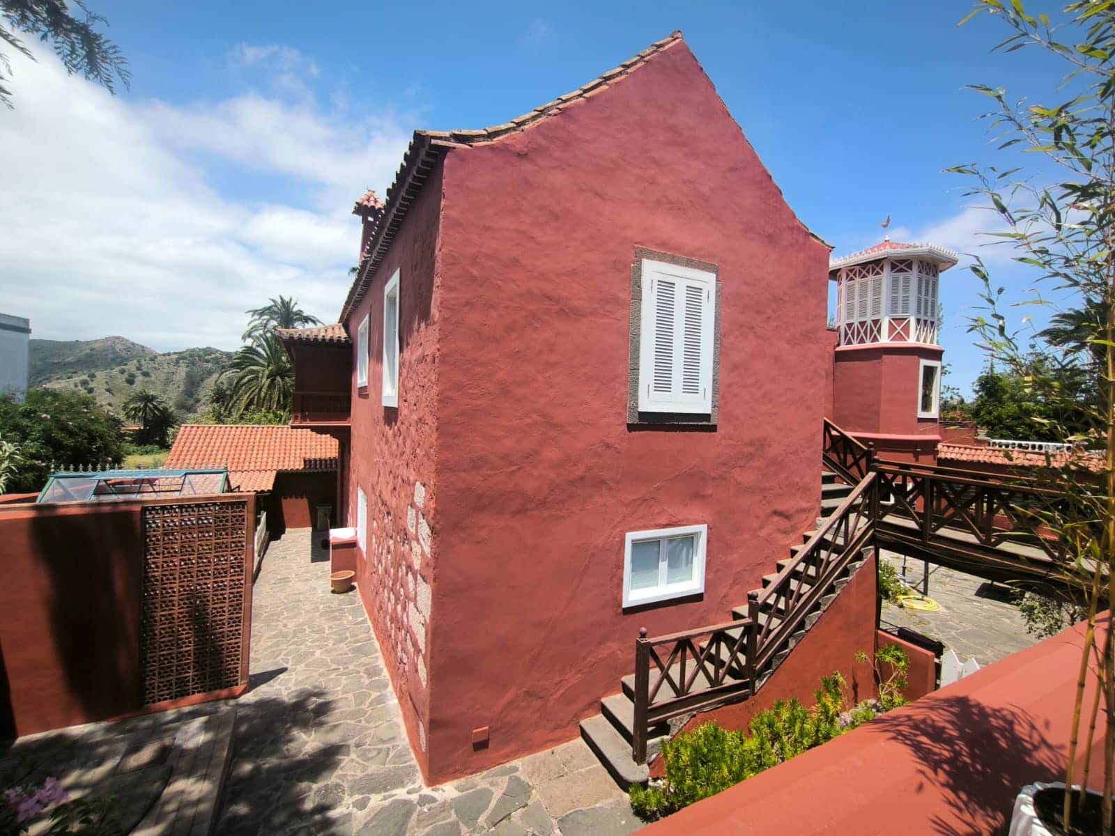 Chalet de 3 habitaciones en Las Palmas de Gran Canaria en alquiler - 3.000 € (Ref: 9840854)