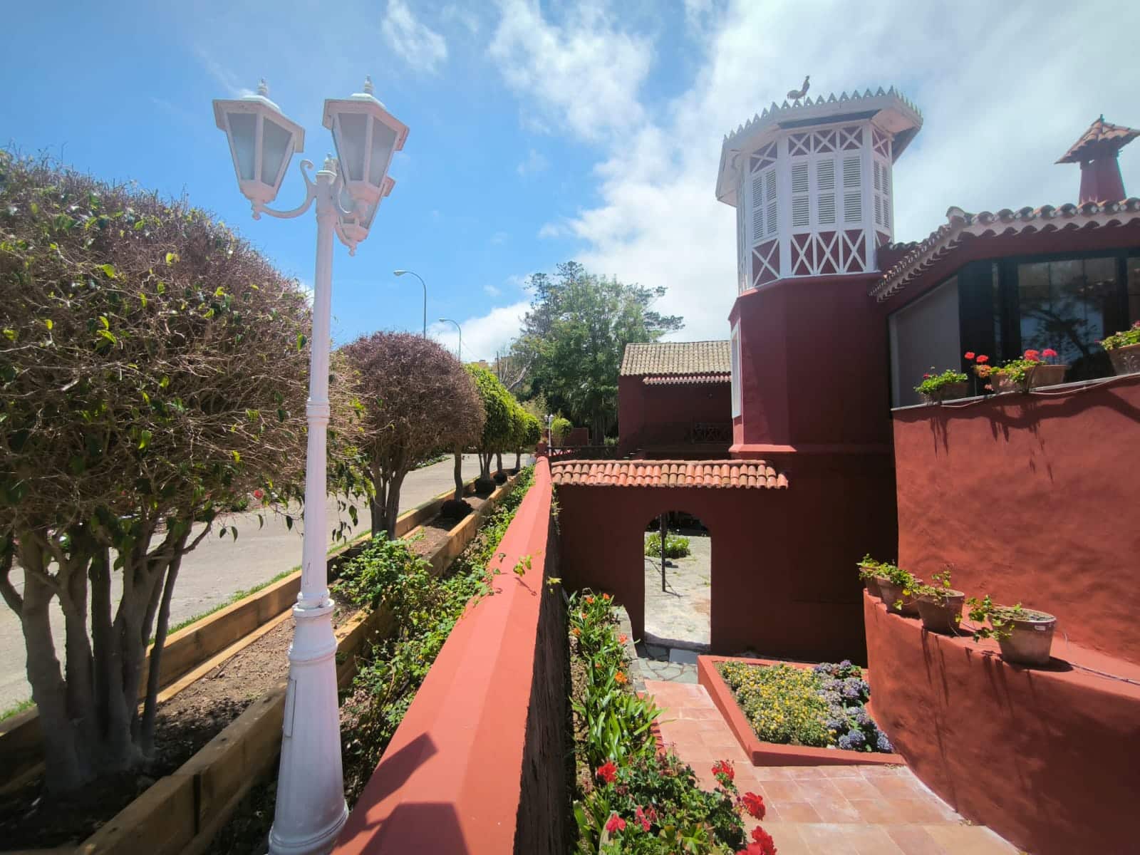 Chalet de 3 habitaciones en Las Palmas de Gran Canaria en alquiler - 3.000 € (Ref: 9840854)