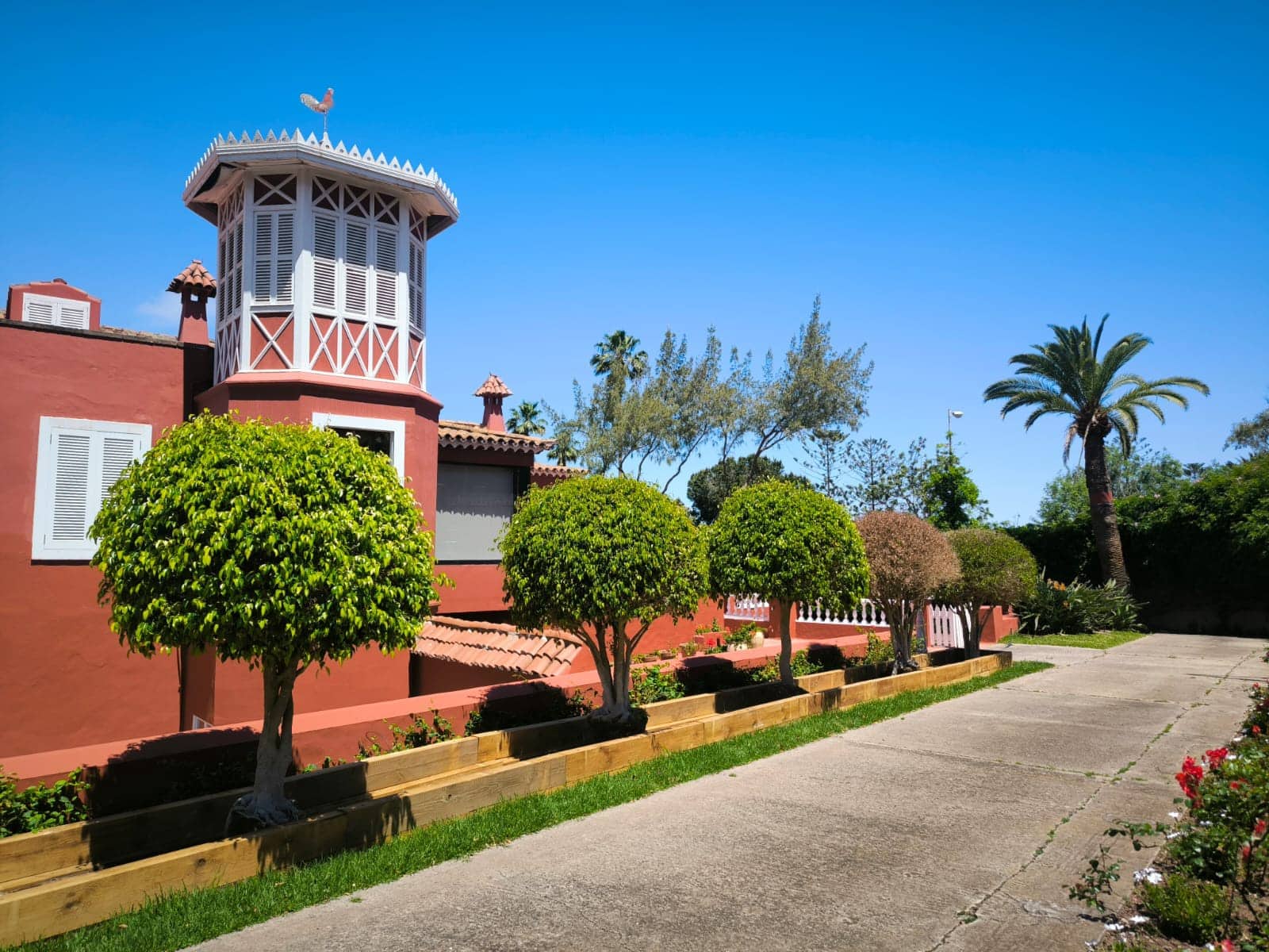 Chalet de 3 habitaciones en Las Palmas de Gran Canaria en alquiler - 3.000 € (Ref: 9840854)