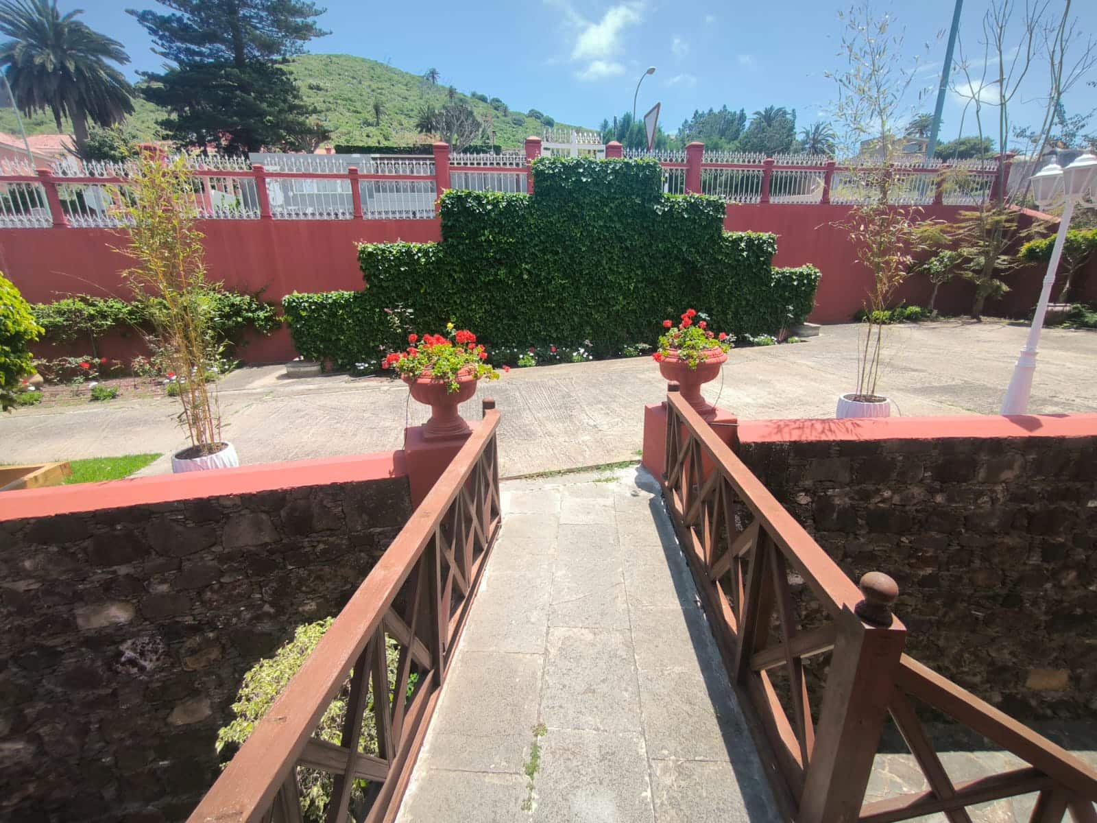 Chalet de 3 habitaciones en Las Palmas de Gran Canaria en alquiler - 3.000 € (Ref: 9840854)