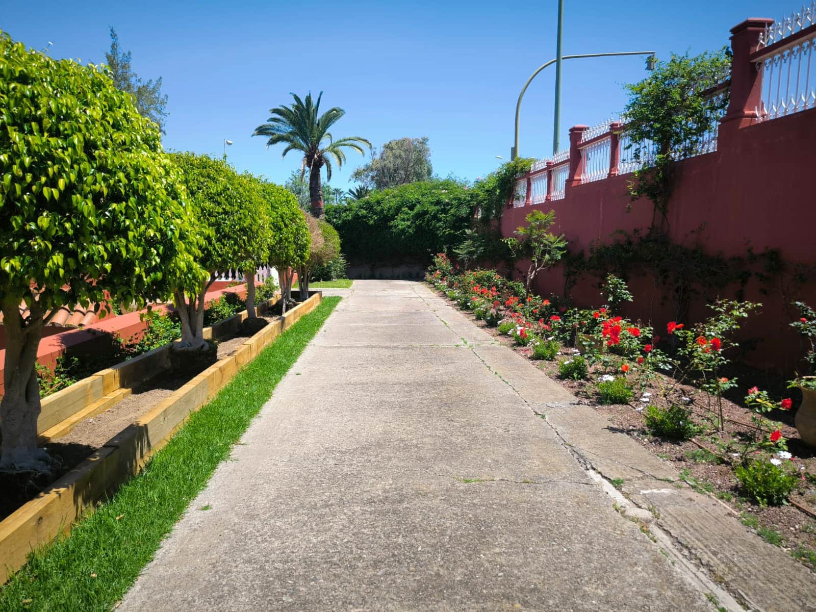 Chalet de 3 habitaciones en Las Palmas de Gran Canaria en alquiler - 3.000 € (Ref: 9840854)