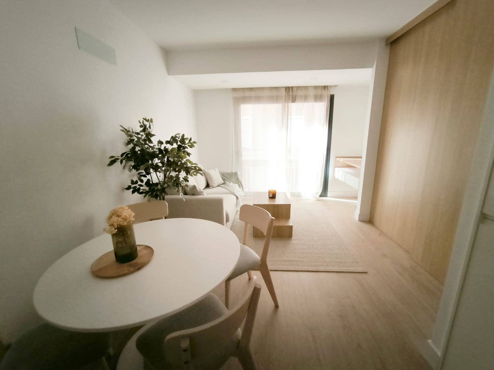 1 slaapkamer Flat te huur in Las Palmas de Gran Canaria - € 1.100 (Ref: 9996347)
