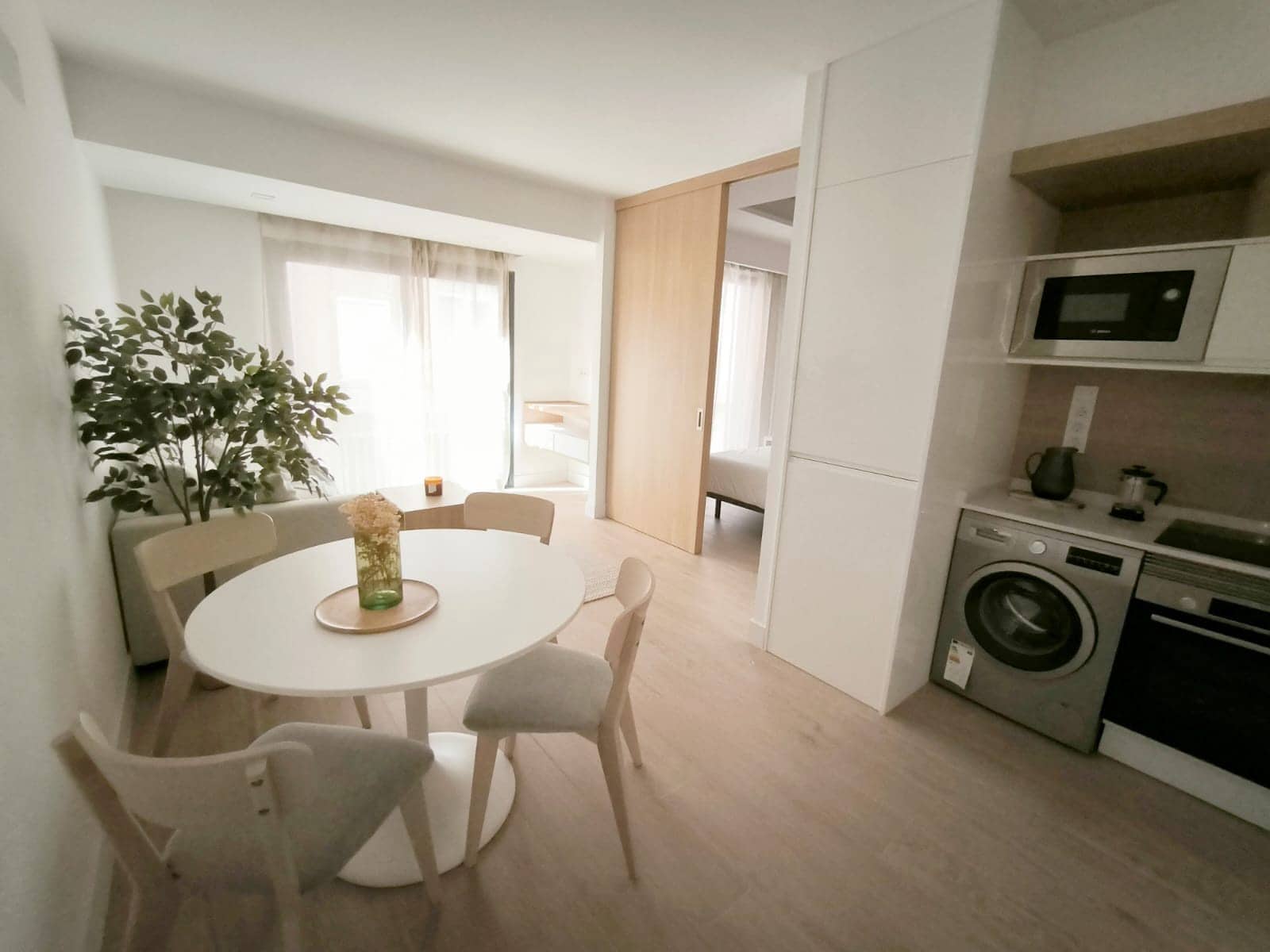 1 slaapkamer Flat te huur in Las Palmas de Gran Canaria - € 1.100 (Ref: 9996347)