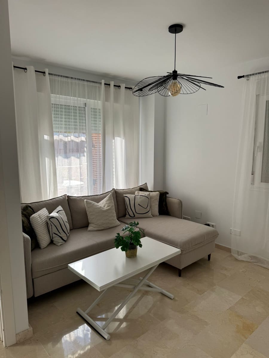 2 bedroom Apartment for holiday rental in Oliva with pool garage - € 1,050 (Ref: 9793386)