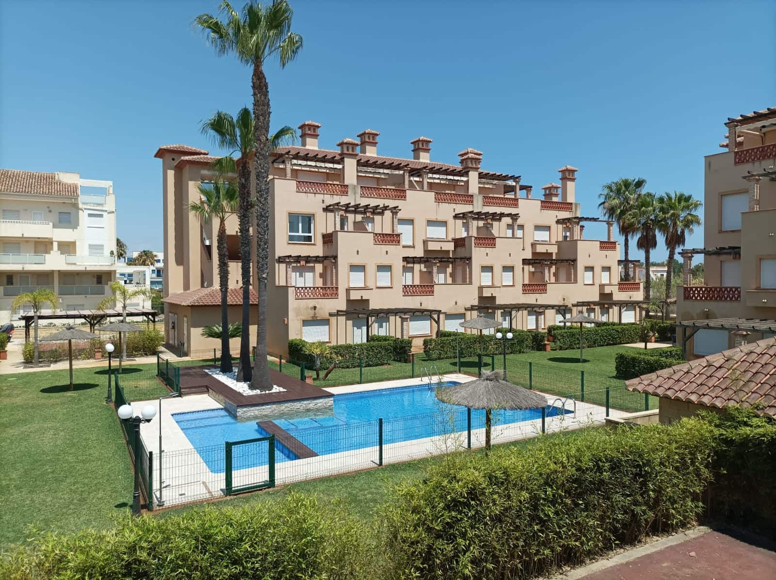 2 bedroom Apartment for holiday rental in Oliva with pool garage - € 1,050 (Ref: 9793386)
