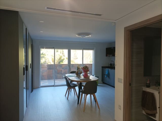 5 sovrum Radhus till salu i Ador med garage - 339 500 € (Ref: 9793396)