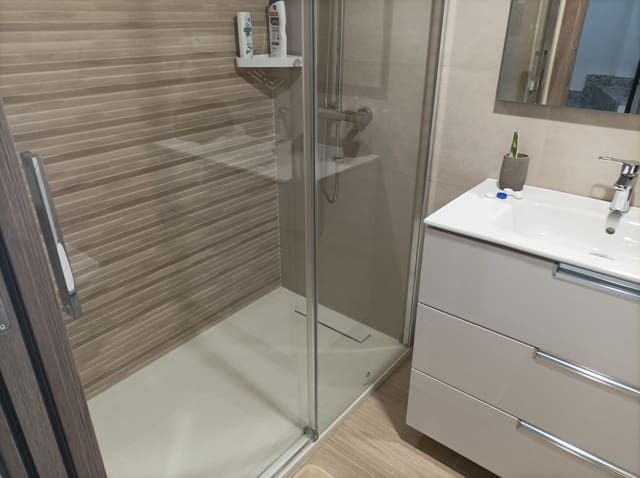 5 sovrum Radhus till salu i Ador med garage - 339 500 € (Ref: 9793396)