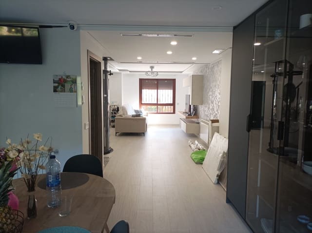 5 sovrum Radhus till salu i Ador med garage - 339 500 € (Ref: 9793396)