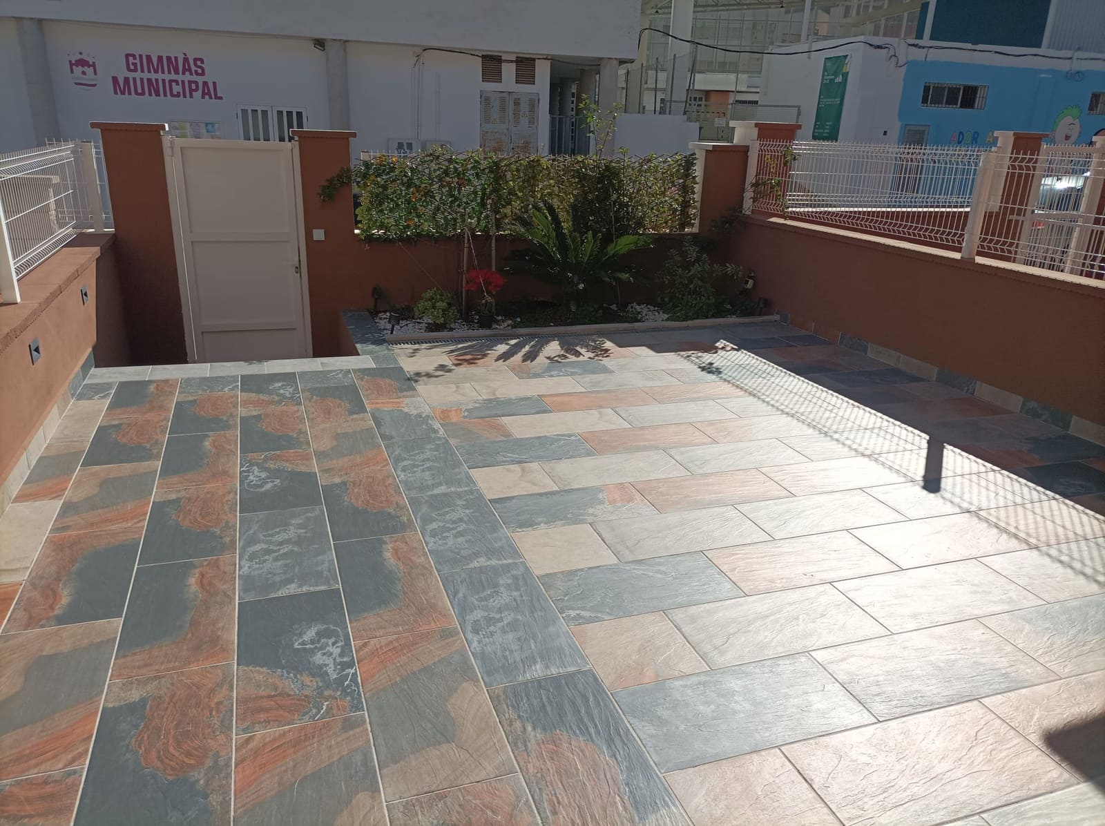 5 sovrum Radhus till salu i Ador med garage - 339 500 € (Ref: 9793396)