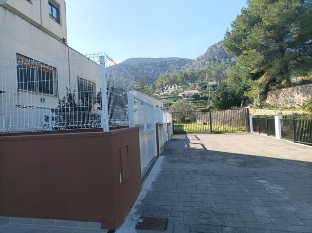 5 sovrum Radhus till salu i Ador med garage - 339 500 € (Ref: 9793396)