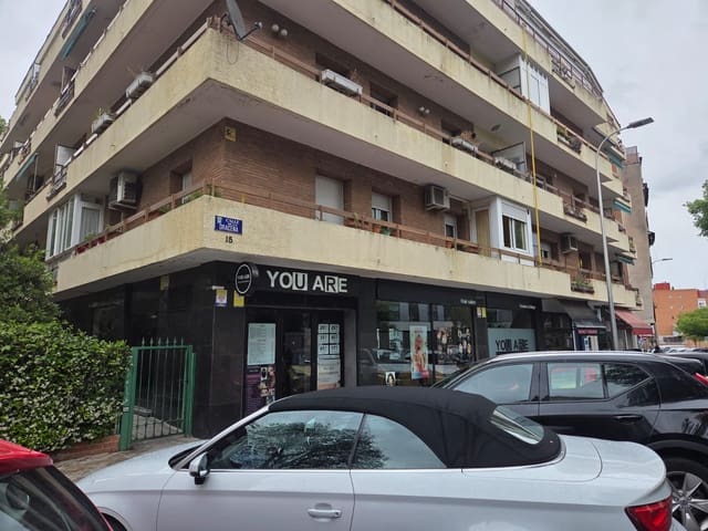 4 soveværelse Lejlighed til salg i Nueva España, Madrid by med garage - € 927.900 (Ref: 9832706)