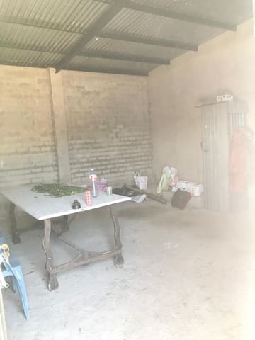 Comercial para venda em Almonte com garagem - 100 000 € (Ref: 9916341)