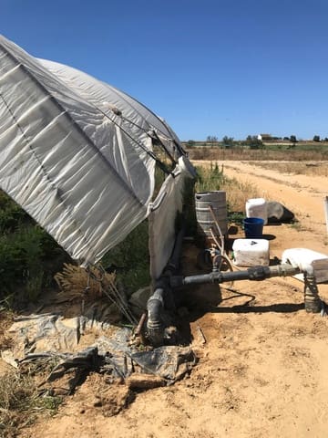 Comercial para venda em Almonte com garagem - 100 000 € (Ref: 9916341)
